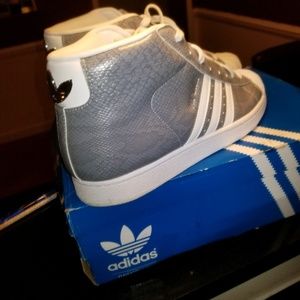 Meet your Posher, Ron